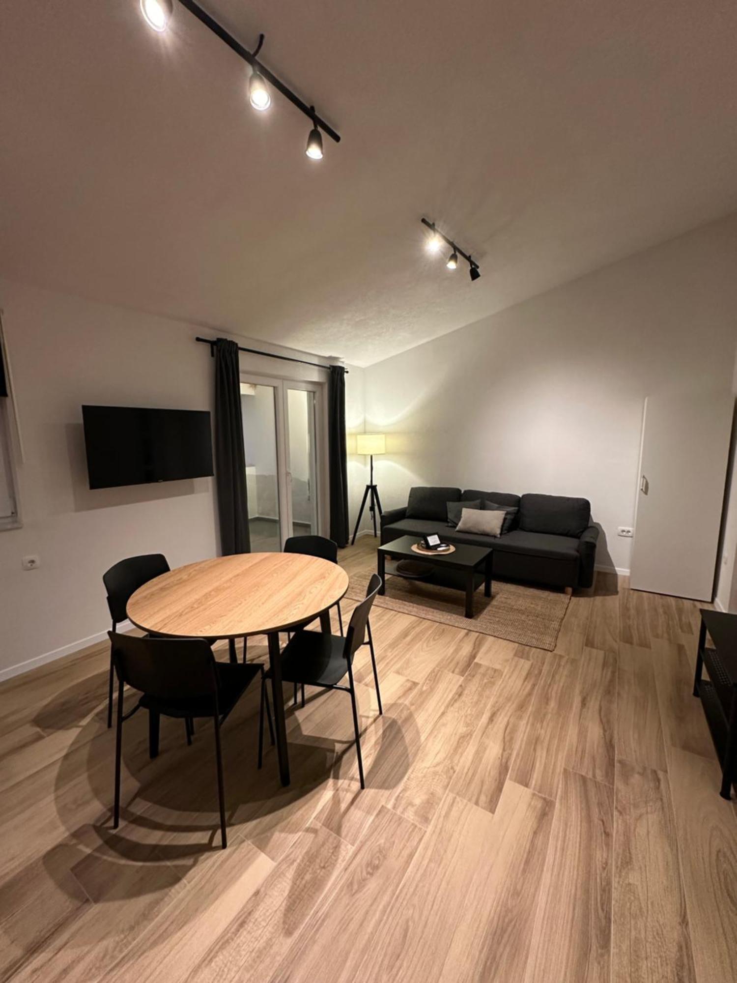 Climber Apartment สตารีกราด-ปาเคลนีซา ภายนอก รูปภาพ